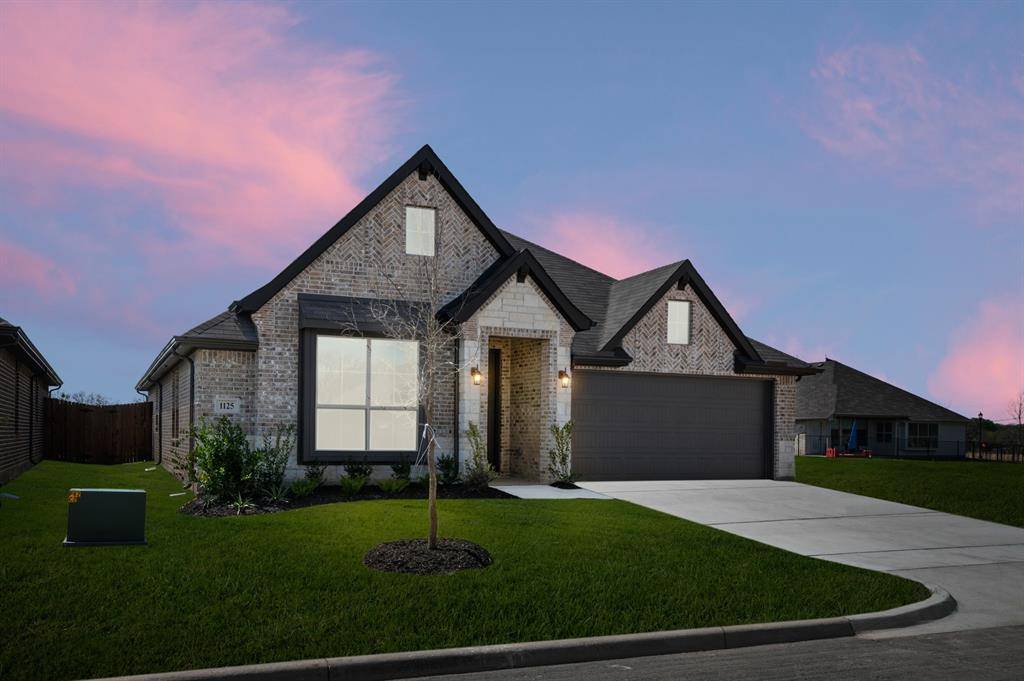 1125 Avery Road, Granbury, TX 76049