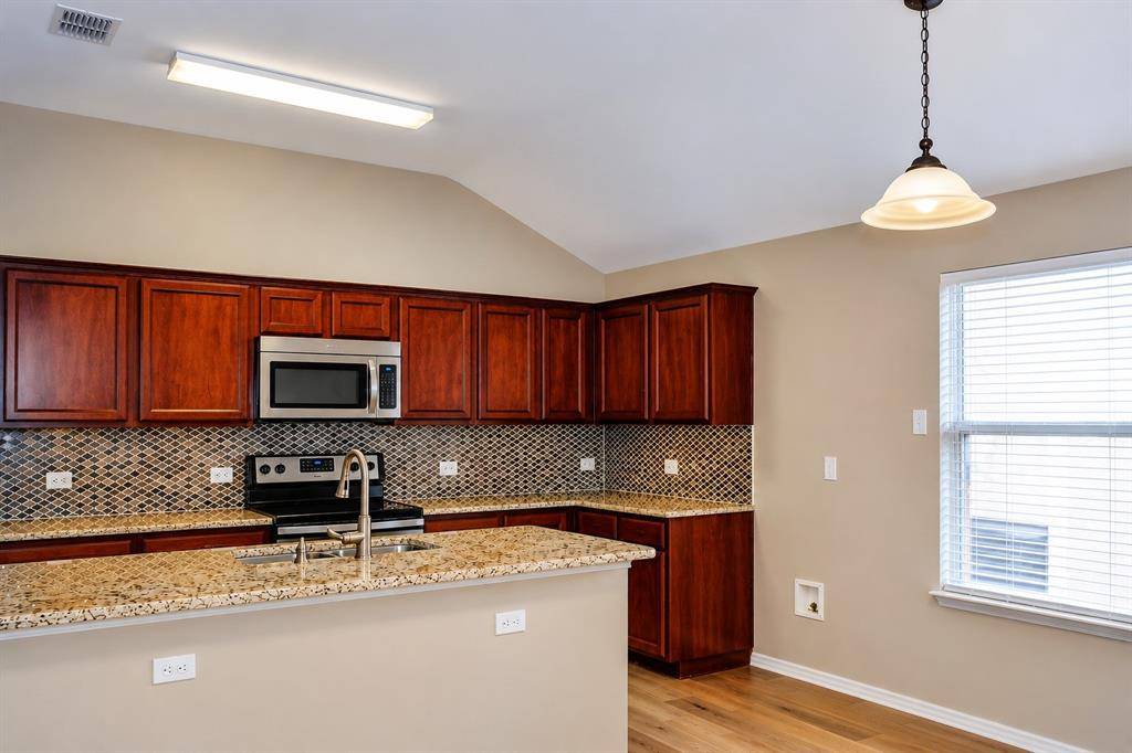 4241 Summer Star Lane, Fort Worth, TX 76244
