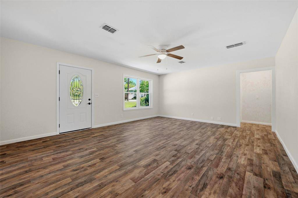 206 S Magnolia Street, Pottsboro, TX 75076