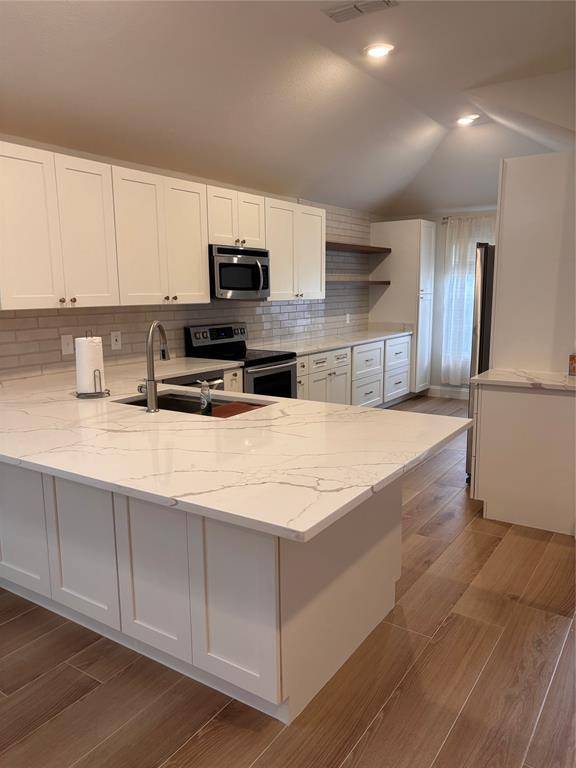 8436 Ruthette Drive, North Richland Hills, TX 76182