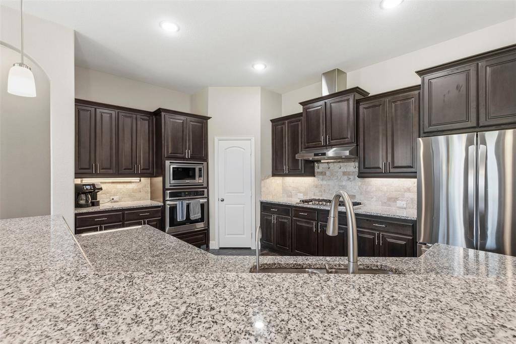 210 Covington Drive, Wylie, TX 75098