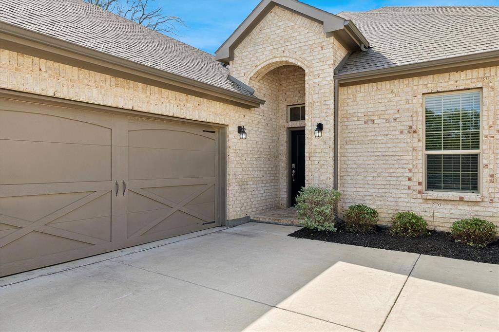 1010 Silver Oak Drive, Mansfield, TX 76063