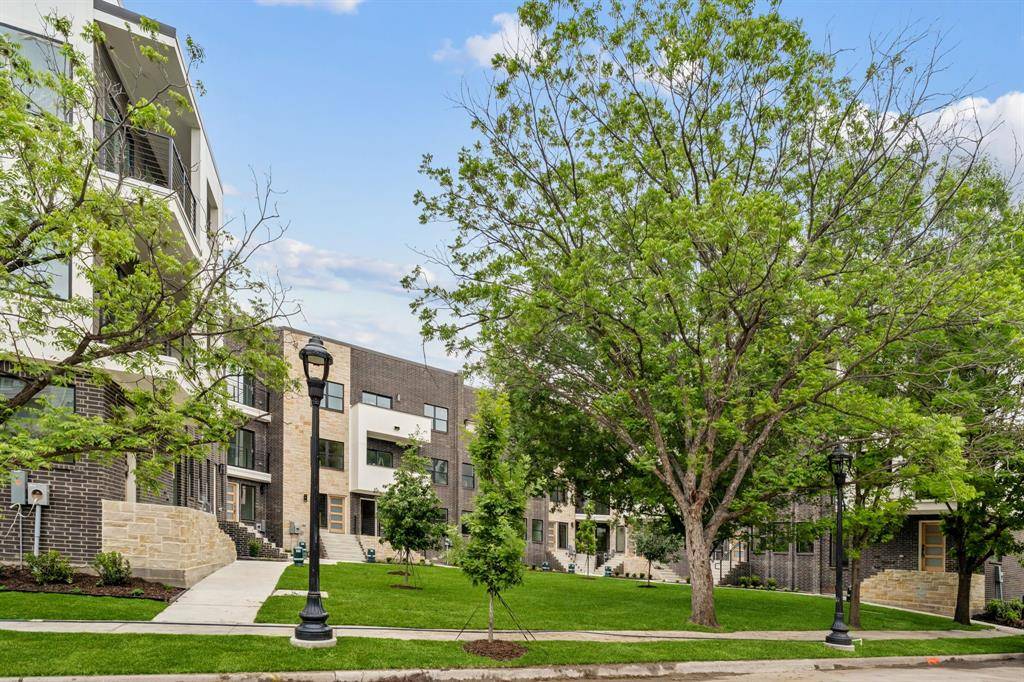 2735 Azalea Park Circle, Fort Worth, TX 76107