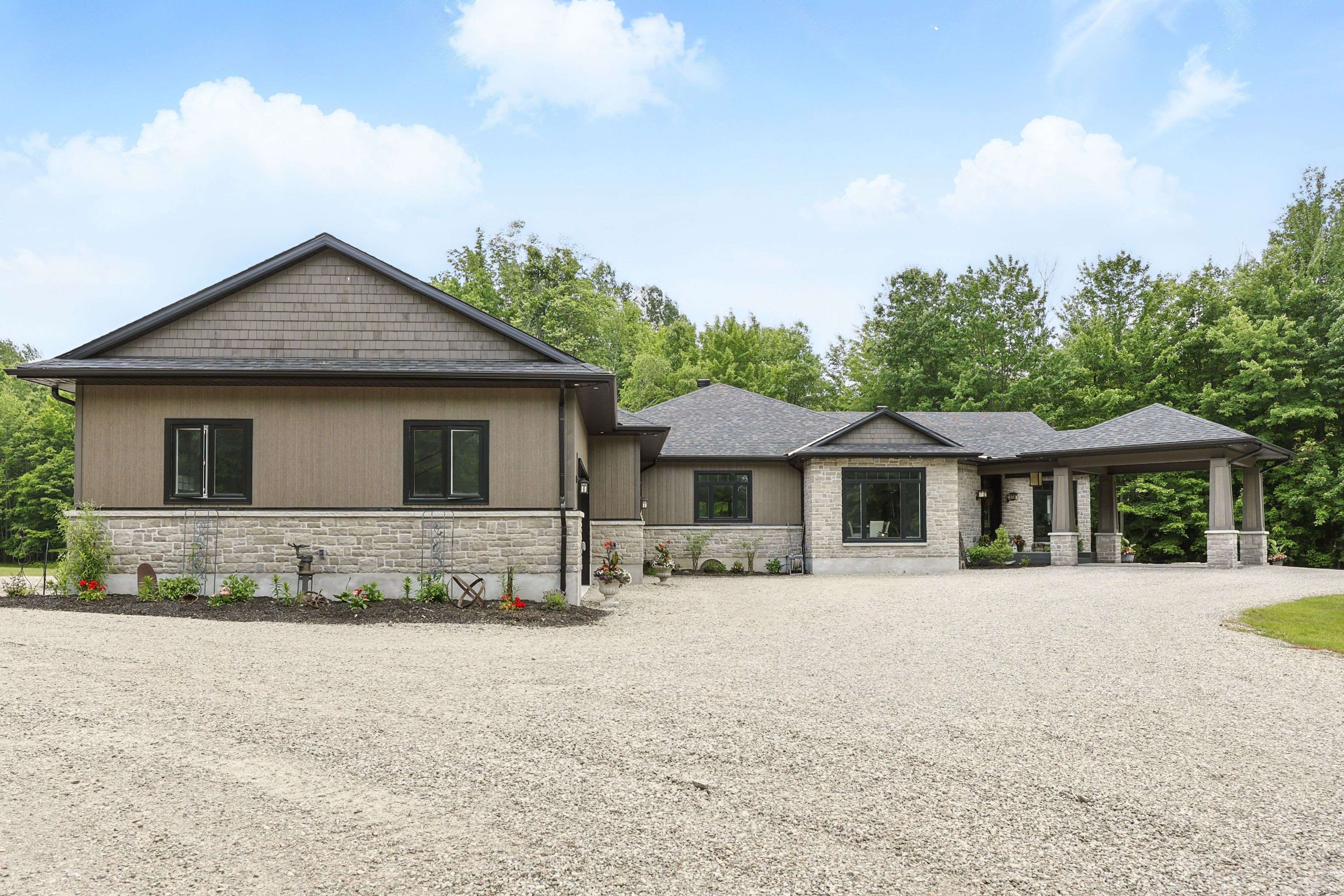 1155 Ebbs Bay RD, Drummond/north Elmsley, ON K7C 0C5