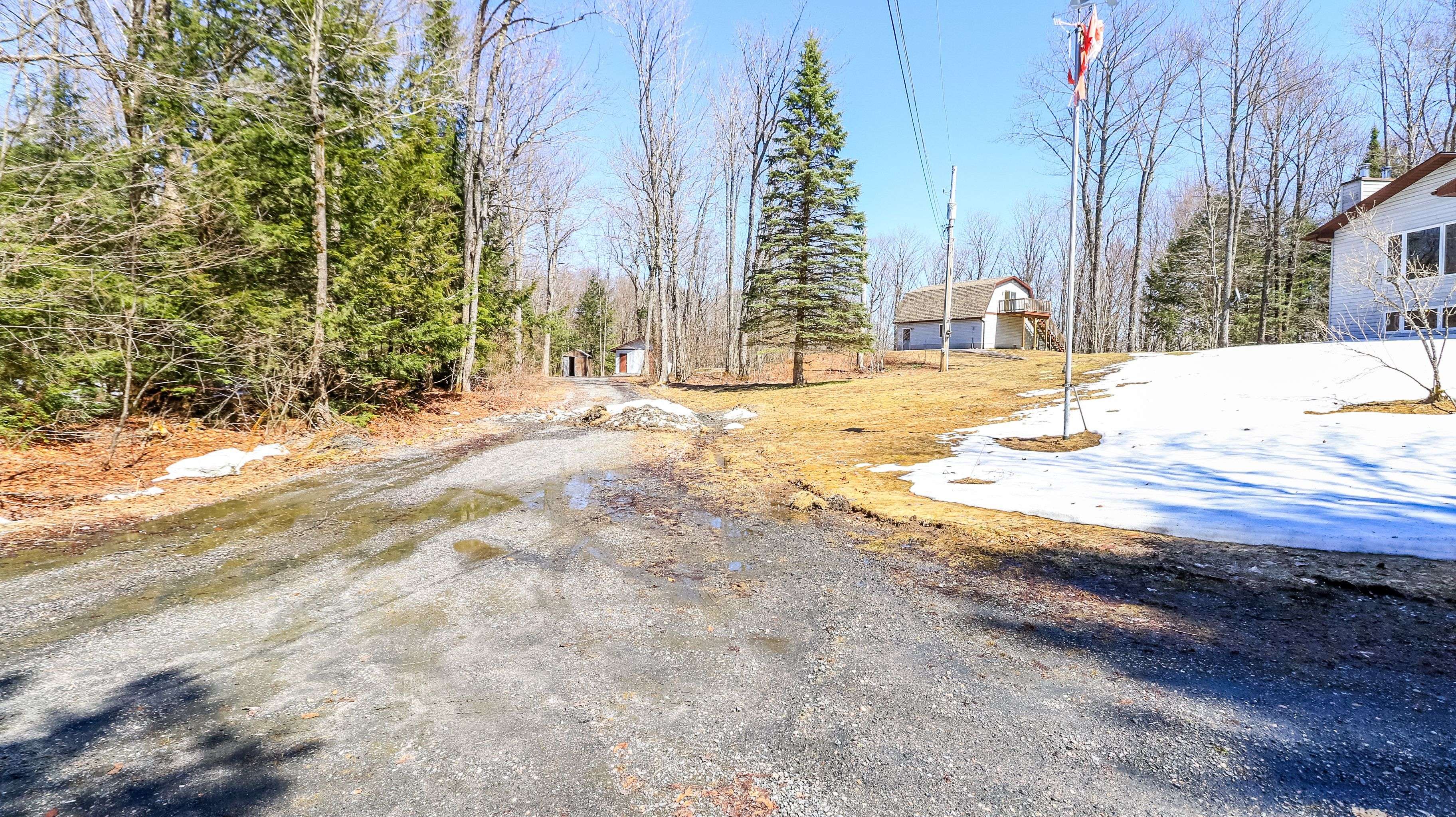 1518 Lone Pine DR, Bracebridge, ON P1L 1X4