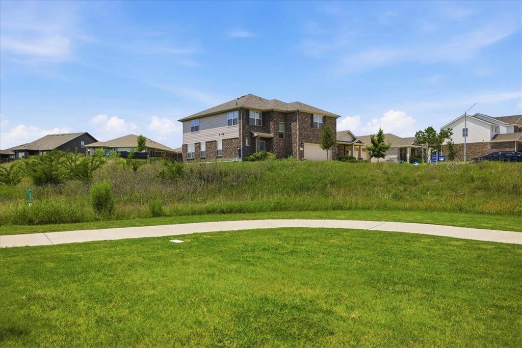 10905 Golden Barrel Court, Fort Worth, TX 76108
