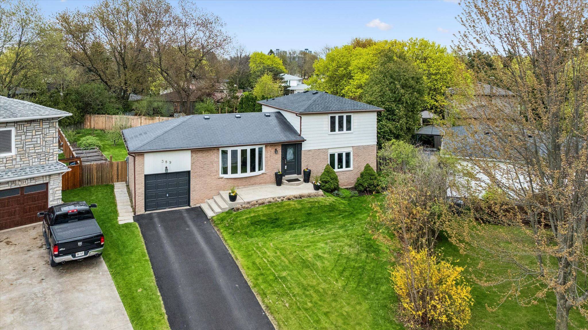 389 Worth PL, Oakville, ON L6L 3L8