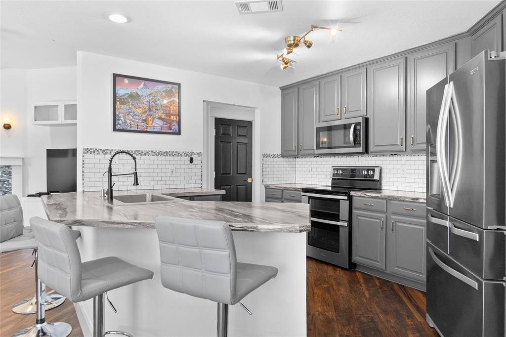 5328 Mirage Drive, Fort Worth, TX 76244