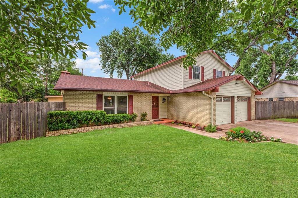 1904 Meadow Glen, Irving, TX 75060