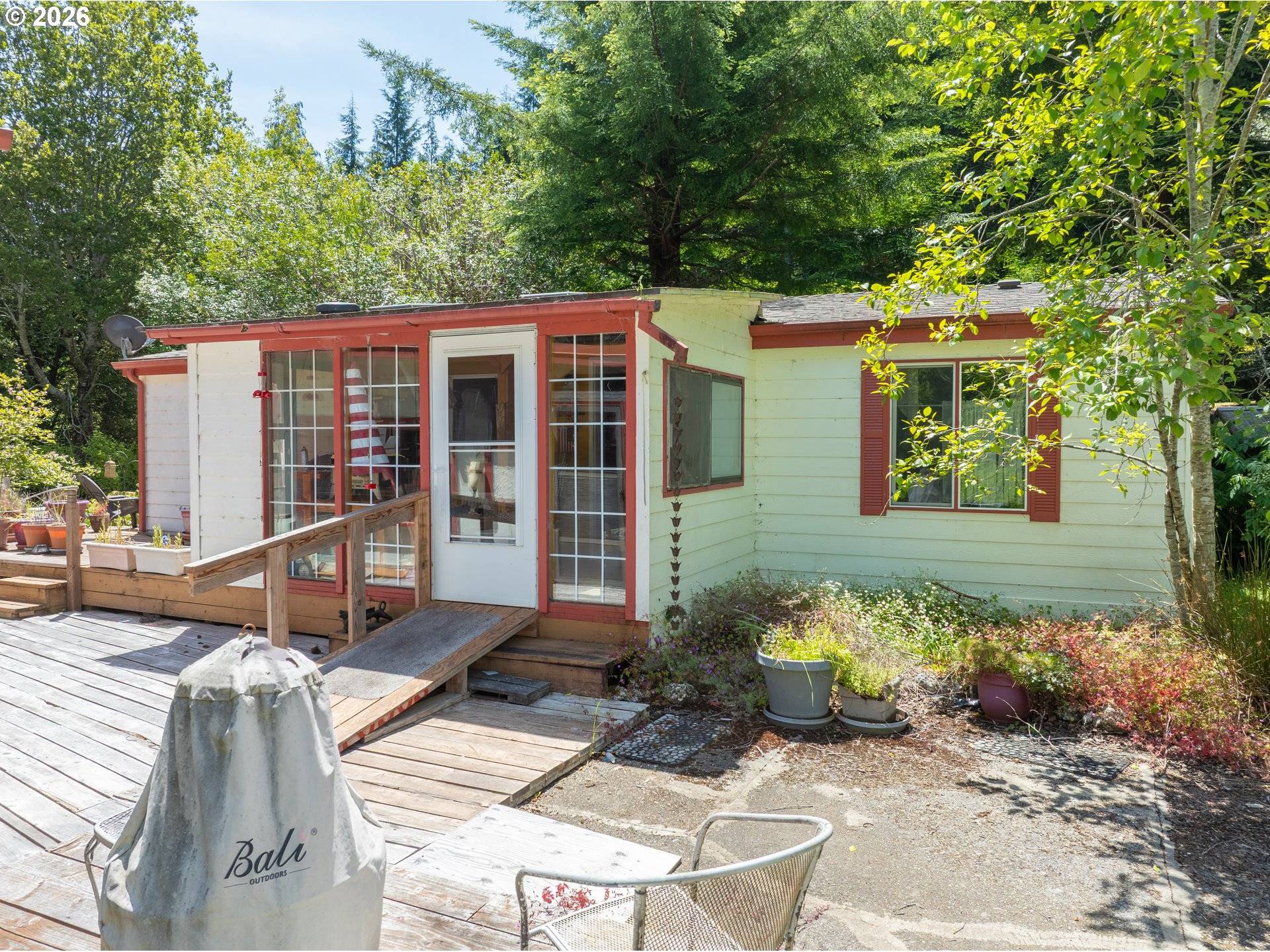 33382 CEDAR VALLEY RD, Gold Beach, OR 97444