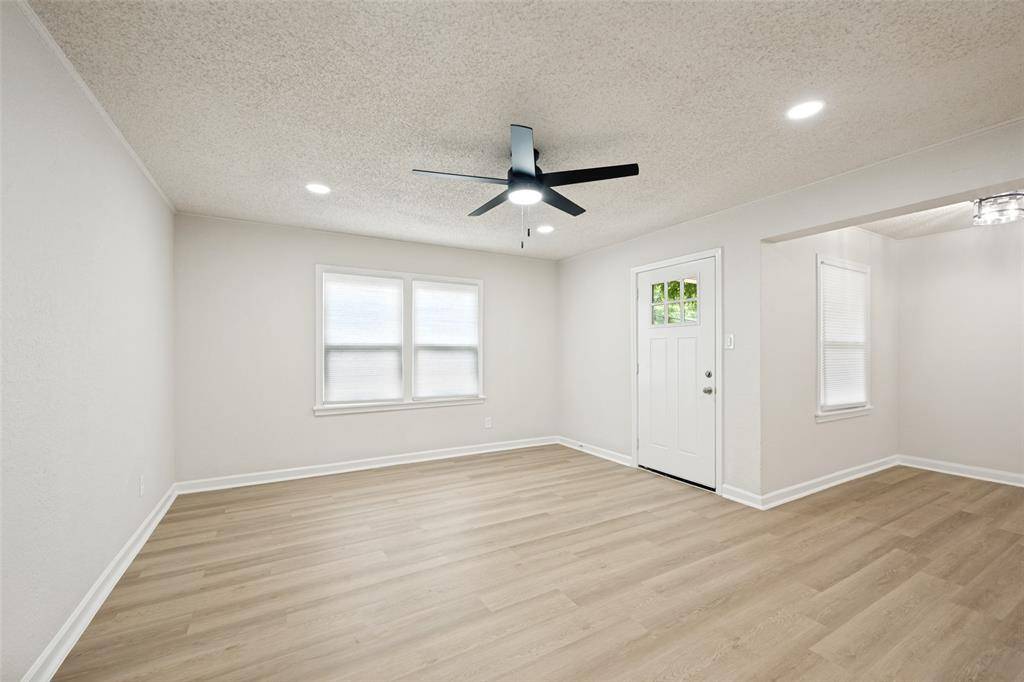 420 Arthur Drive, Hurst, TX 76053