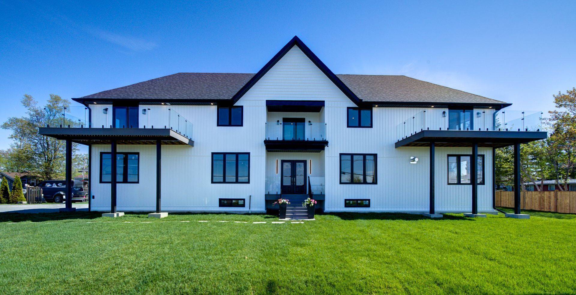 802 Willowview RD, Georgina, ON L0E 1S0