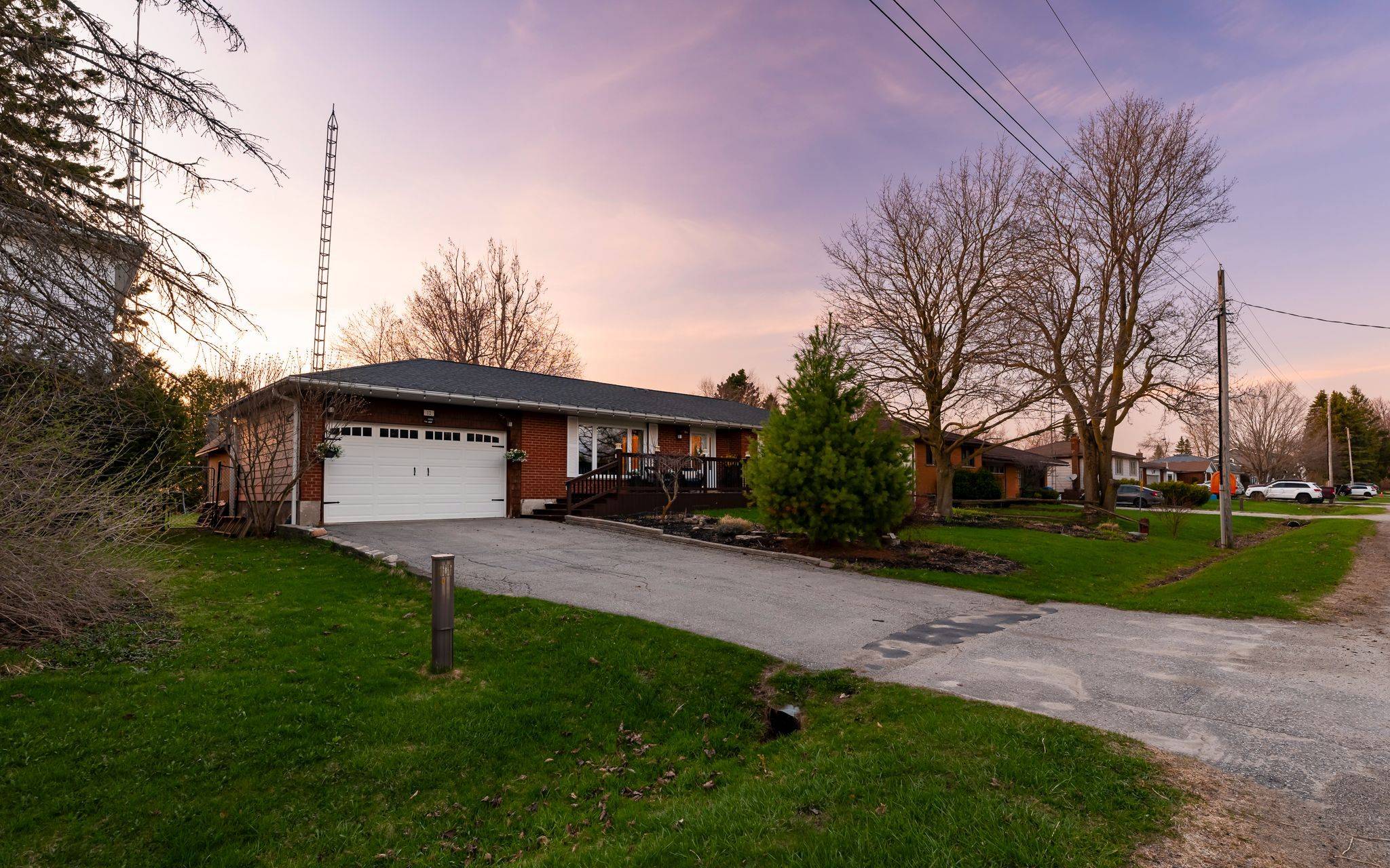 12 Victoria BLVD, East Garafraxa, ON L9W 7L6