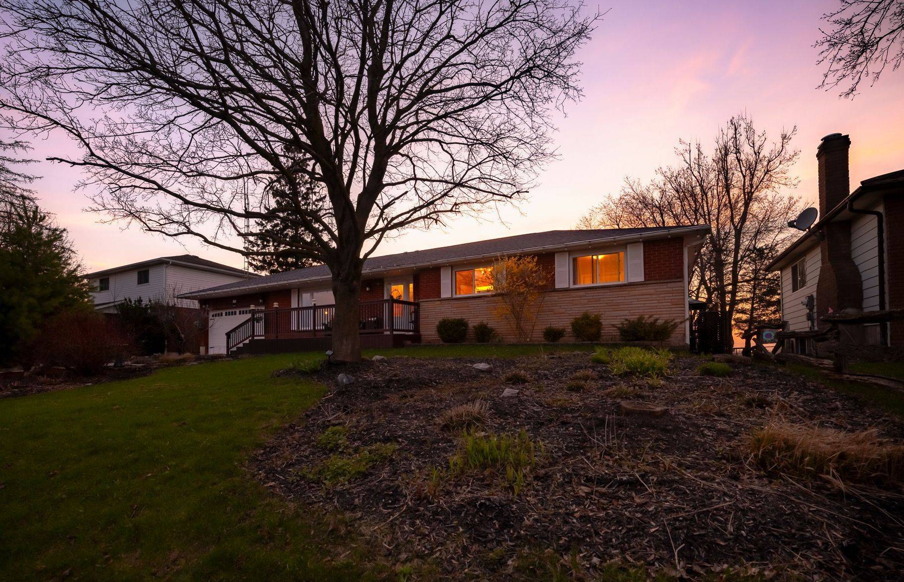 12 Victoria BLVD, East Garafraxa, ON L9W 7L6