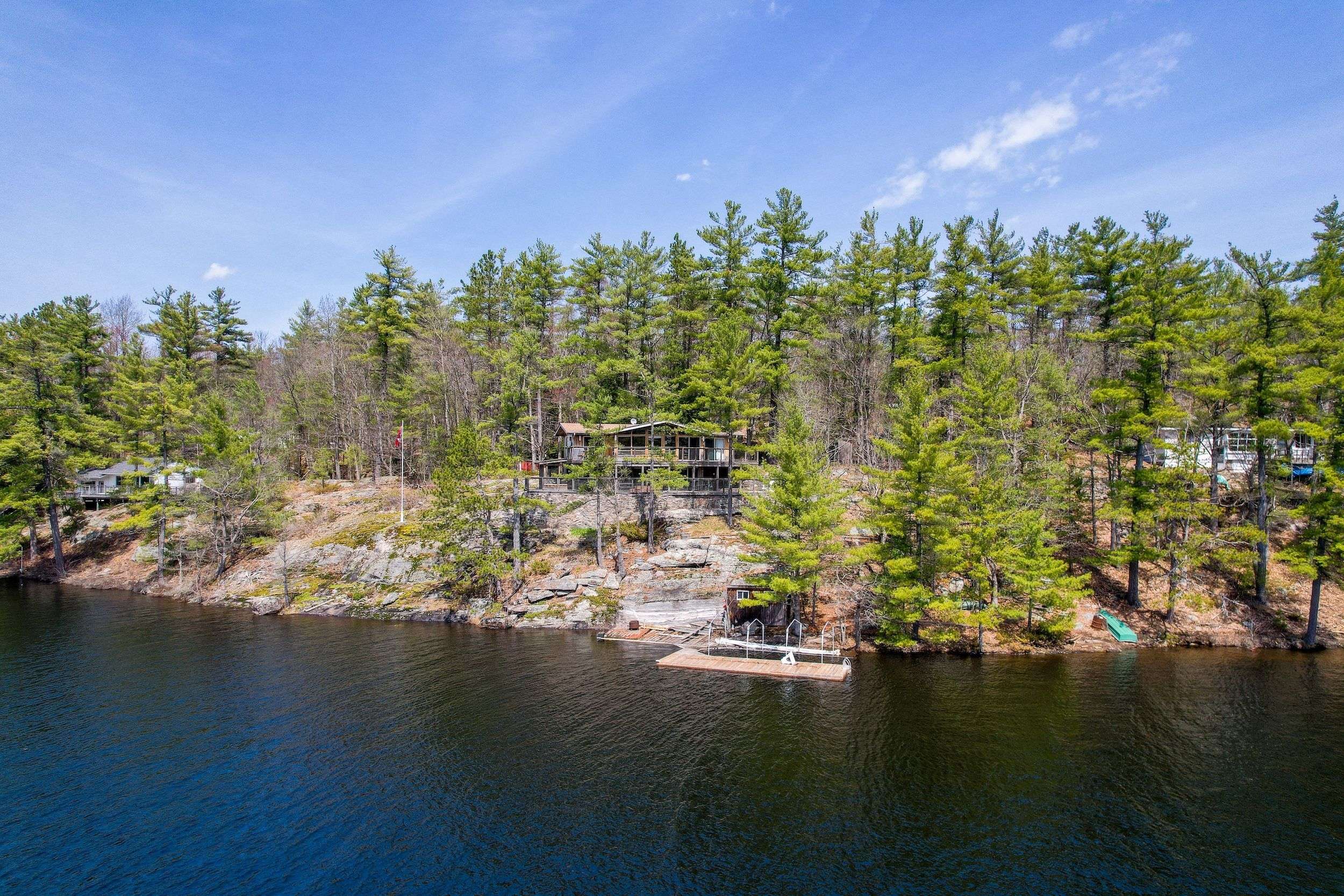 1052 North Sunset Bay RD, Gravenhurst, ON P1P 1R2
