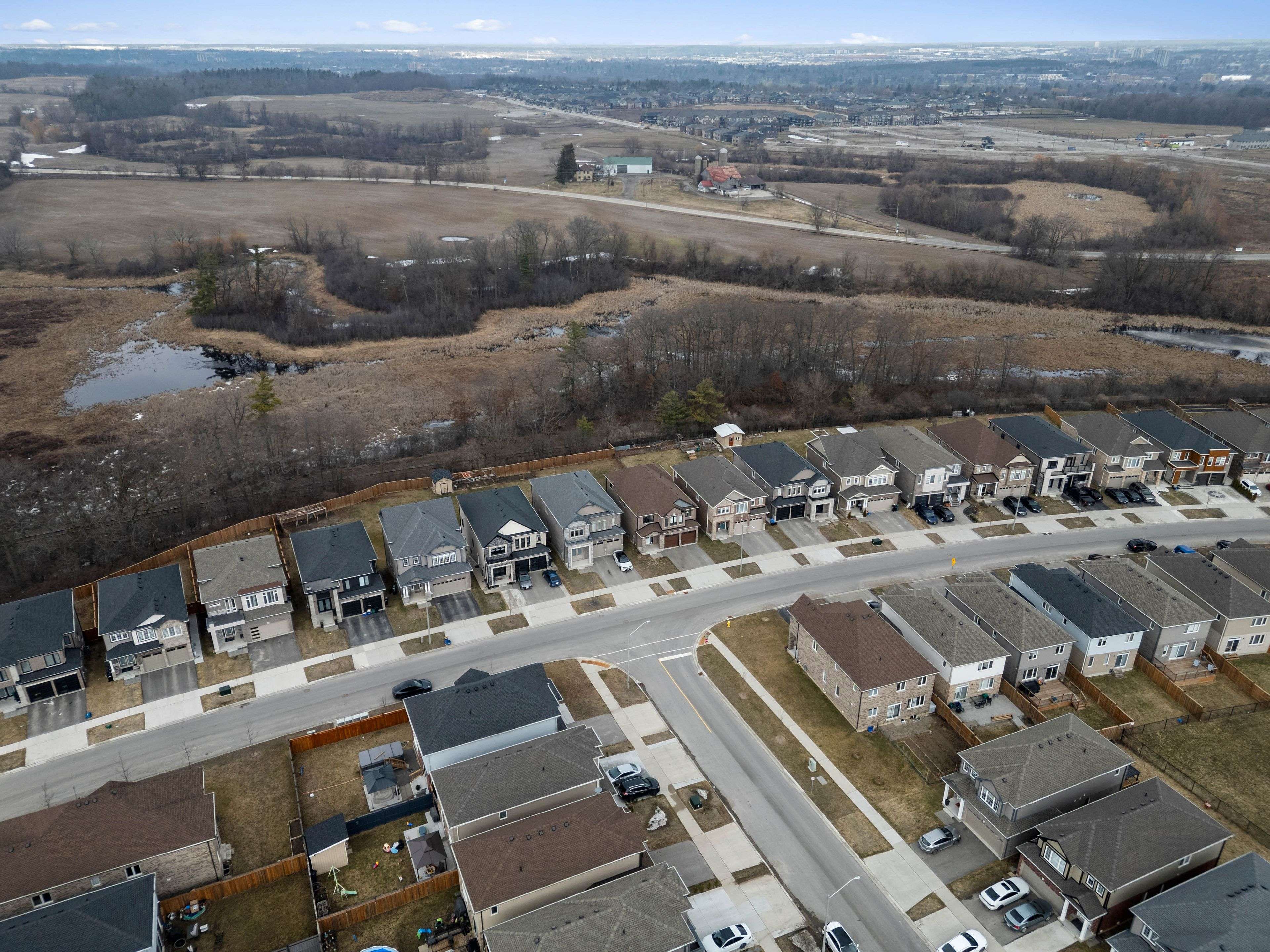 196 Freure DR, Cambridge, ON N1S 0A9