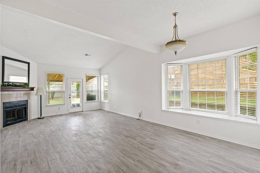 2726 Collins Boulevard, Garland, TX 75044