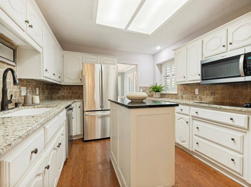 1925 Merrimac Trail, Garland, TX 75043