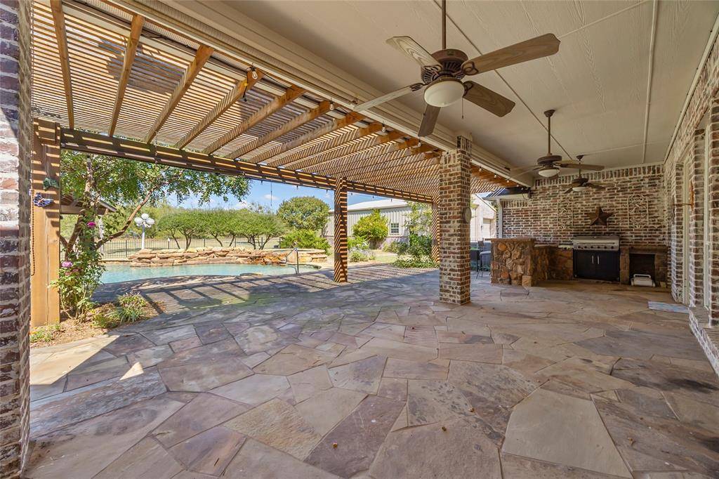 200 Sonora Court, Royse City, TX 75189