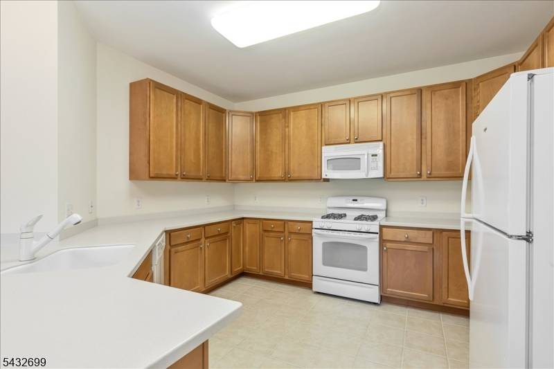 4306 Enclave Cir #4306, Franklin Twp., NJ 08873