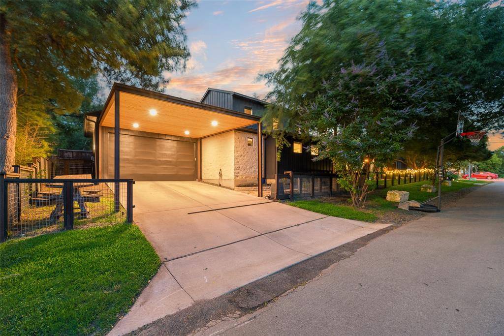 9003 Eustis Avenue, Dallas, TX 75218