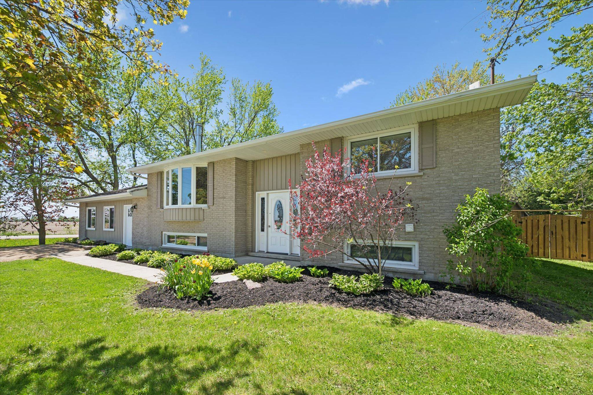 4 Macdonald ST, Centre Wellington, ON N0B 1S0