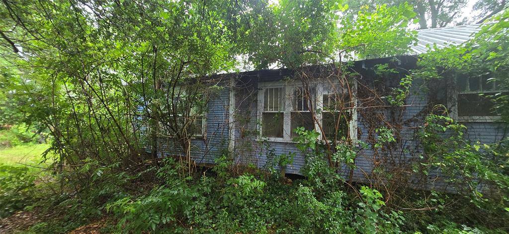 1008 San Augustine Street, Center, TX 75935