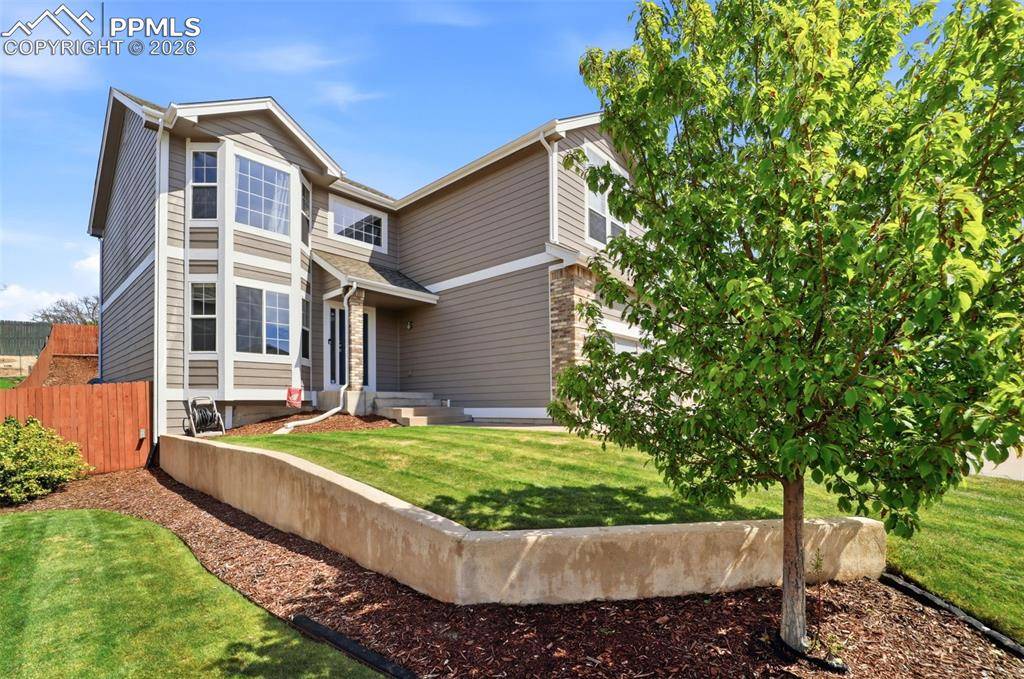 7475 Chancellor DR, Colorado Springs, CO 80920