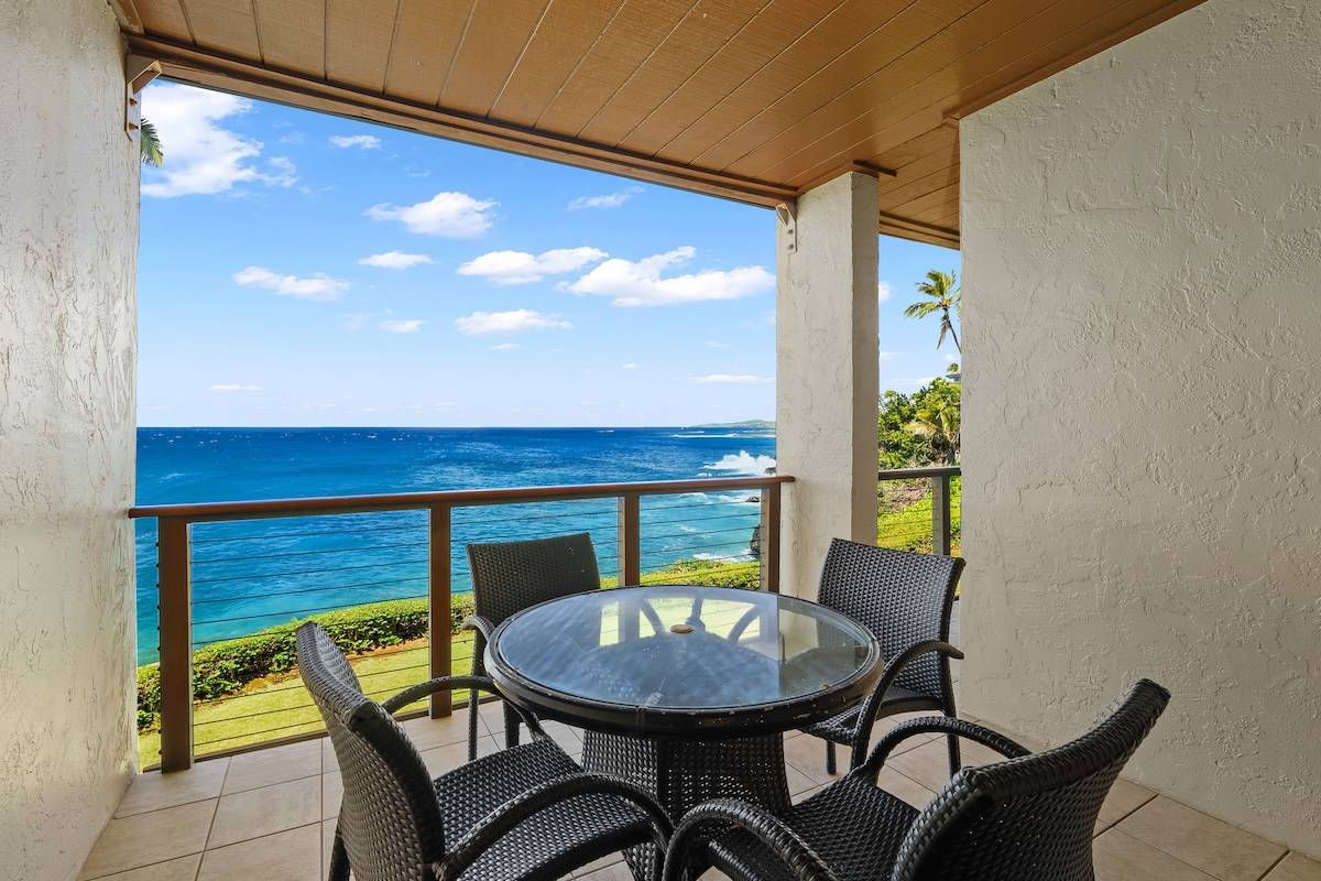 1677 PEE RD #C2, Koloa, HI 96756