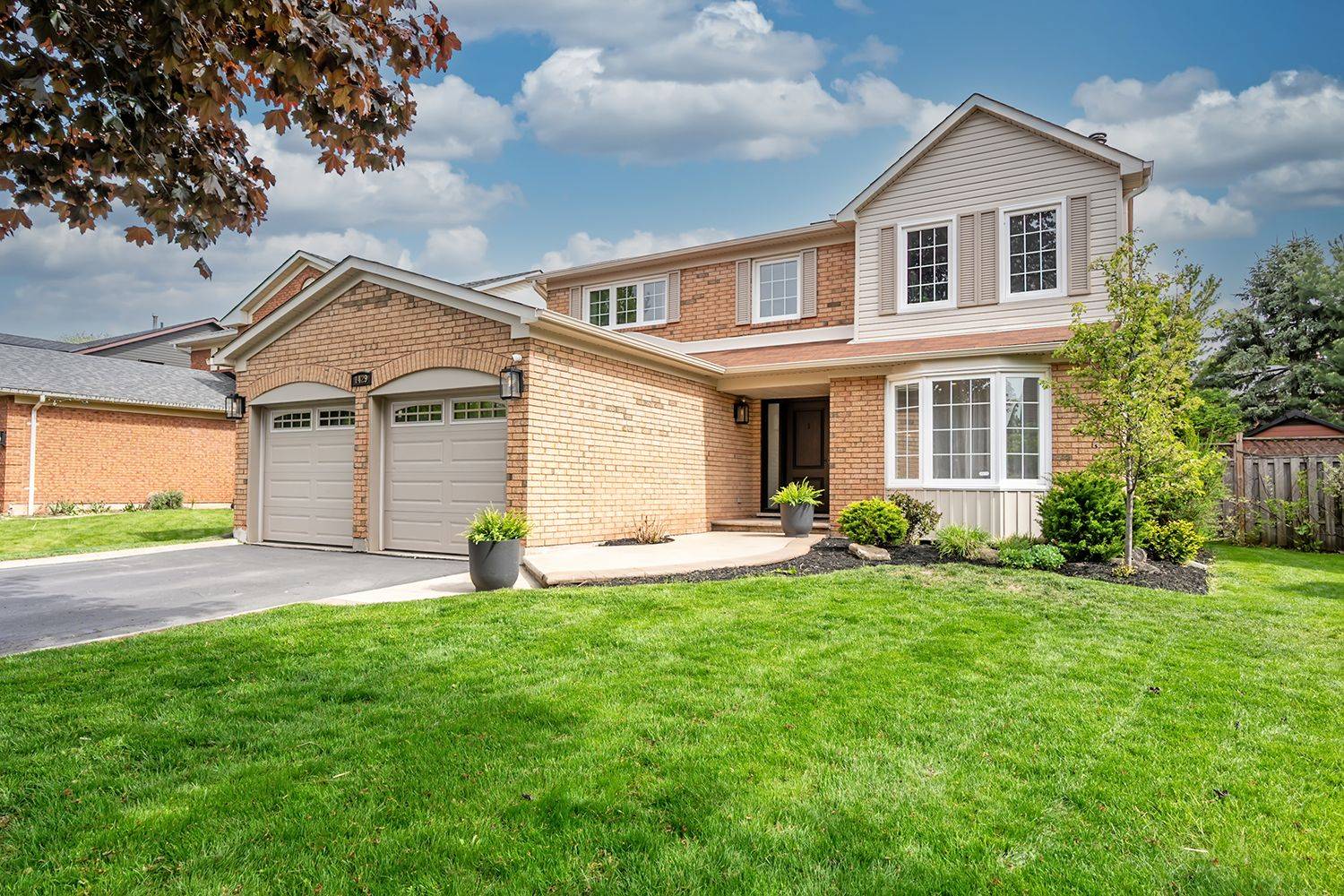 1429 Thistledown RD, Oakville, ON L6M 1Y4