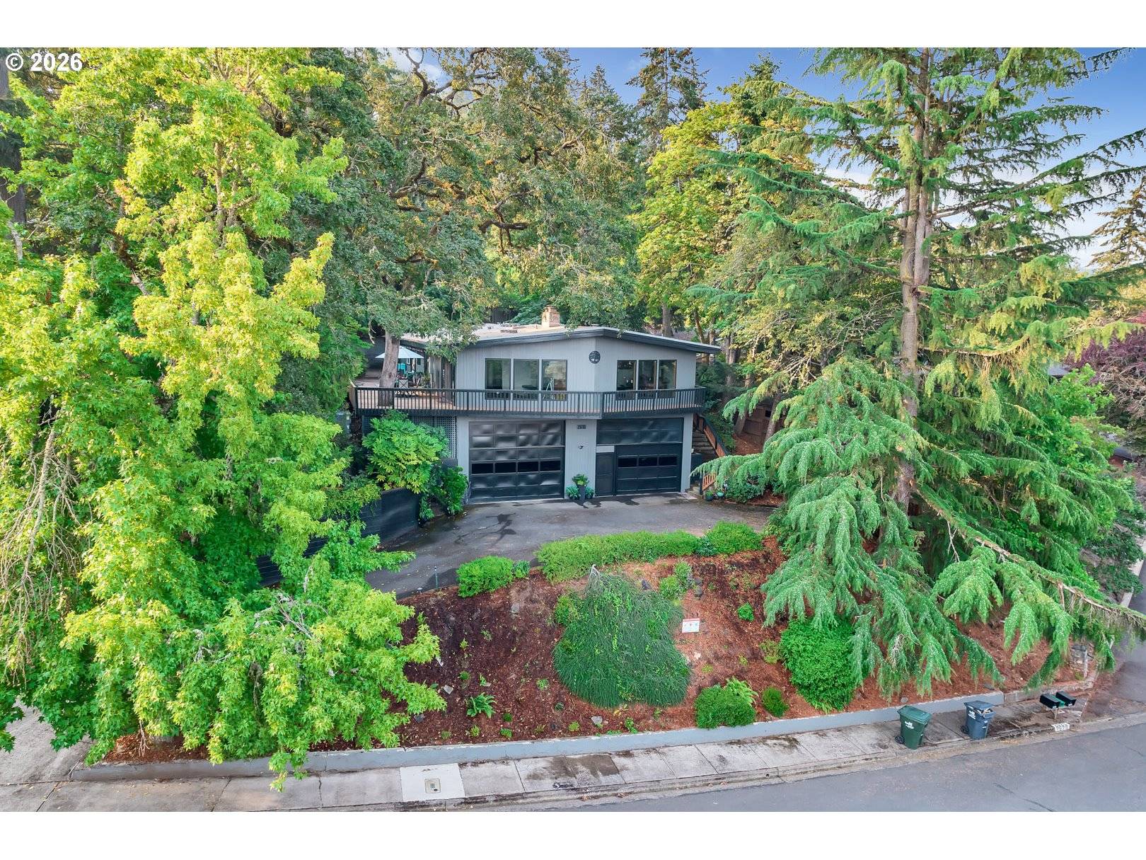 2610 HIGHLAND OAKS DR, Eugene, OR 97405
