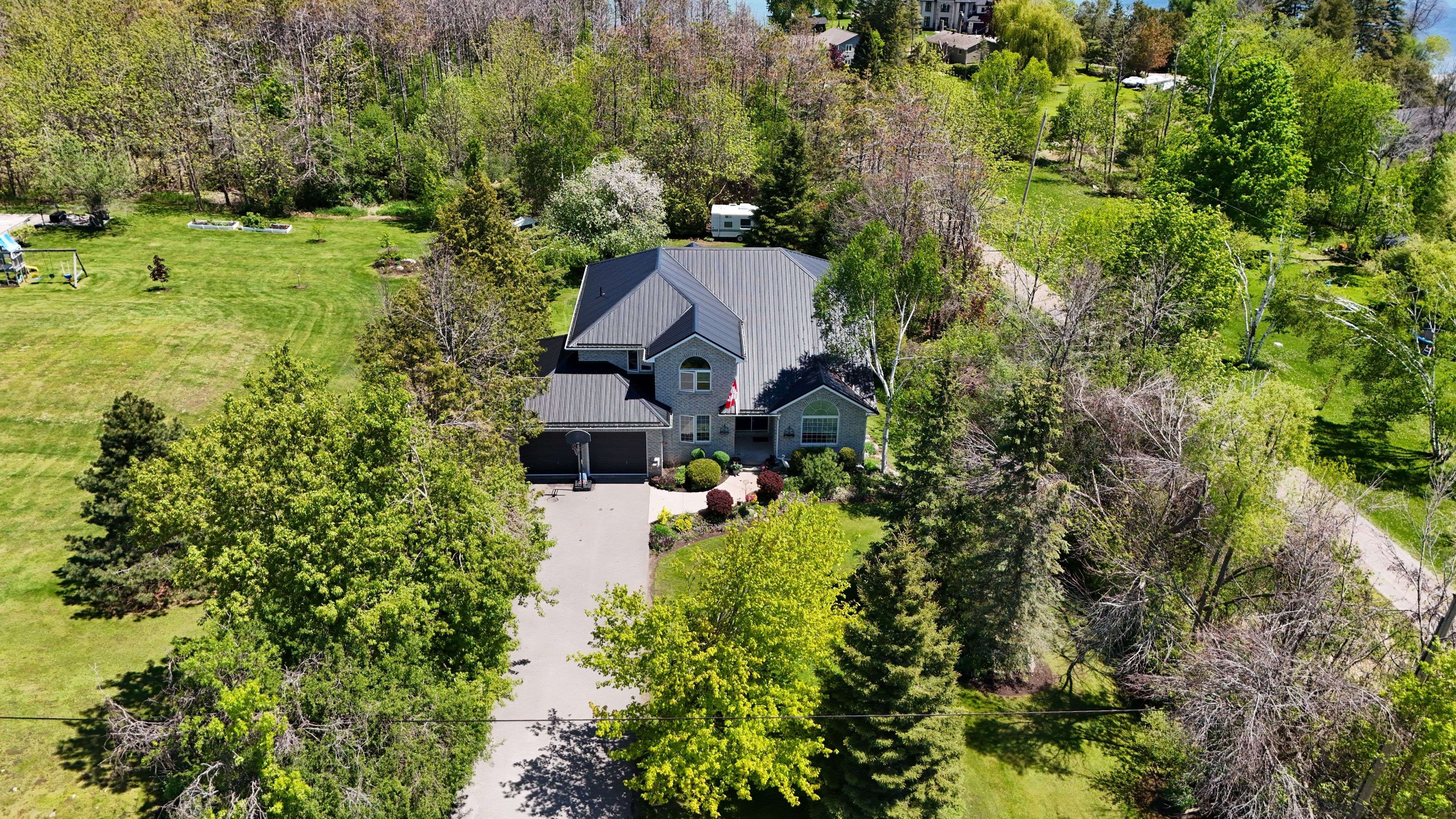 609 Brick RD, Selwyn, ON K0L 1T0