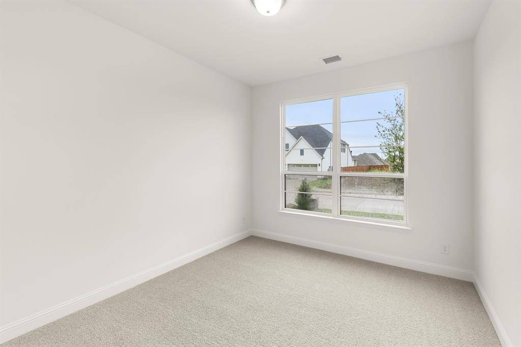 820 River Sky Road, Lavon, TX 75166