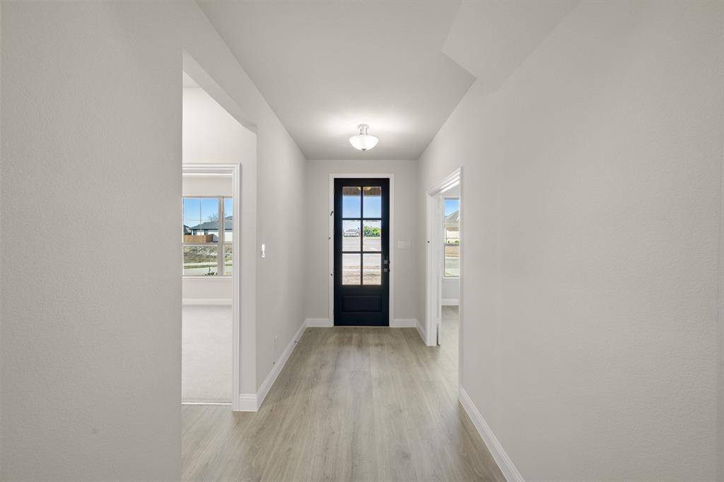 931 Richard Pittmon Drive, Desoto, TX 75115