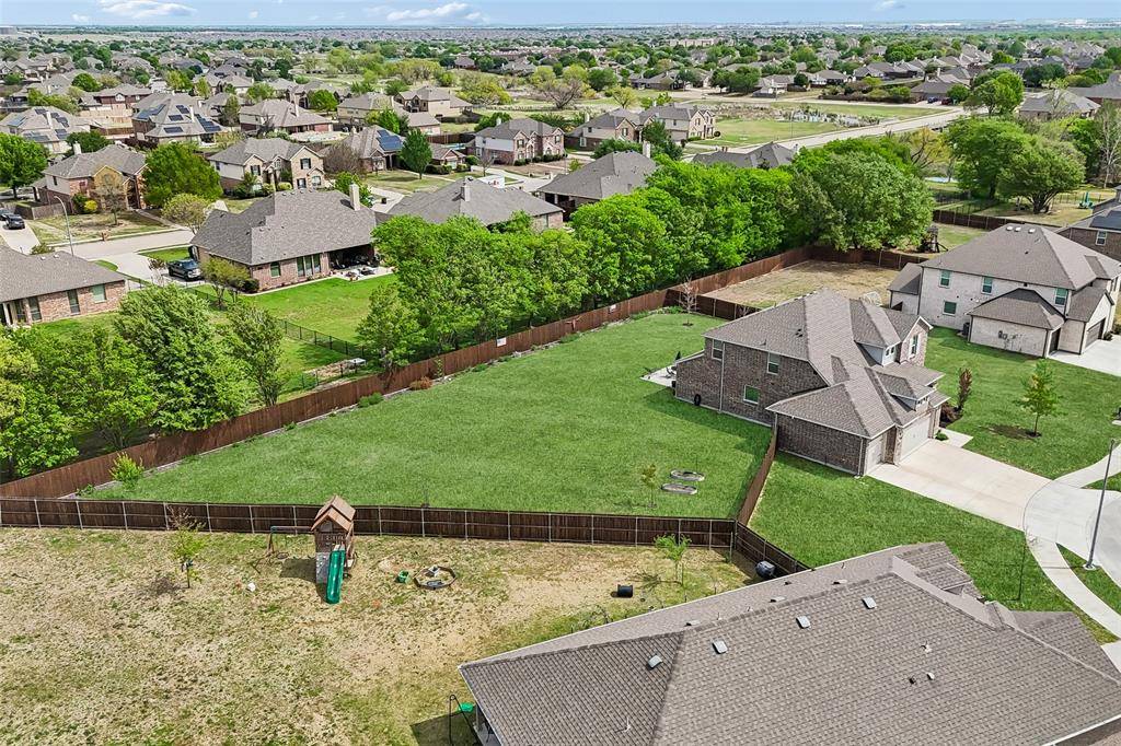 1512 Gentle Creek Lane, Fort Worth, TX 76052