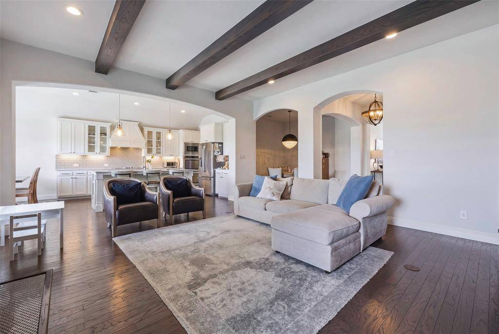 536 Inwood Street, Benbrook, TX 76126
