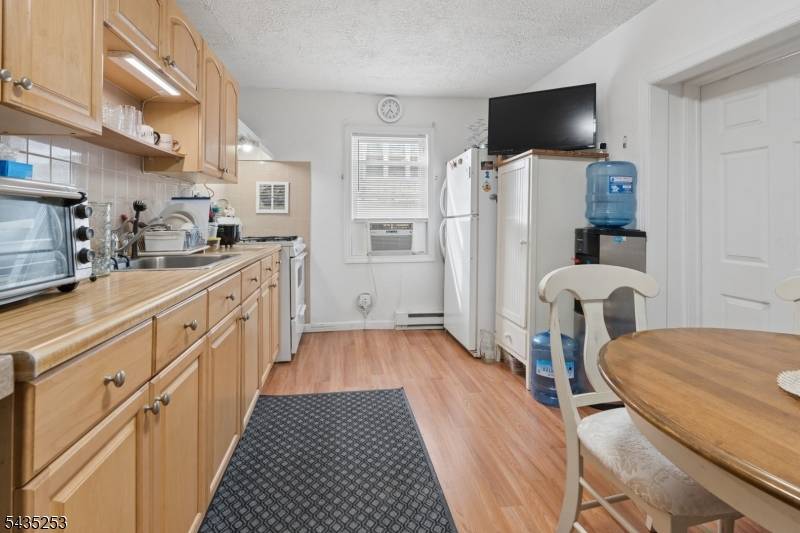 61 Union St #2, Lodi Boro, NJ 07644