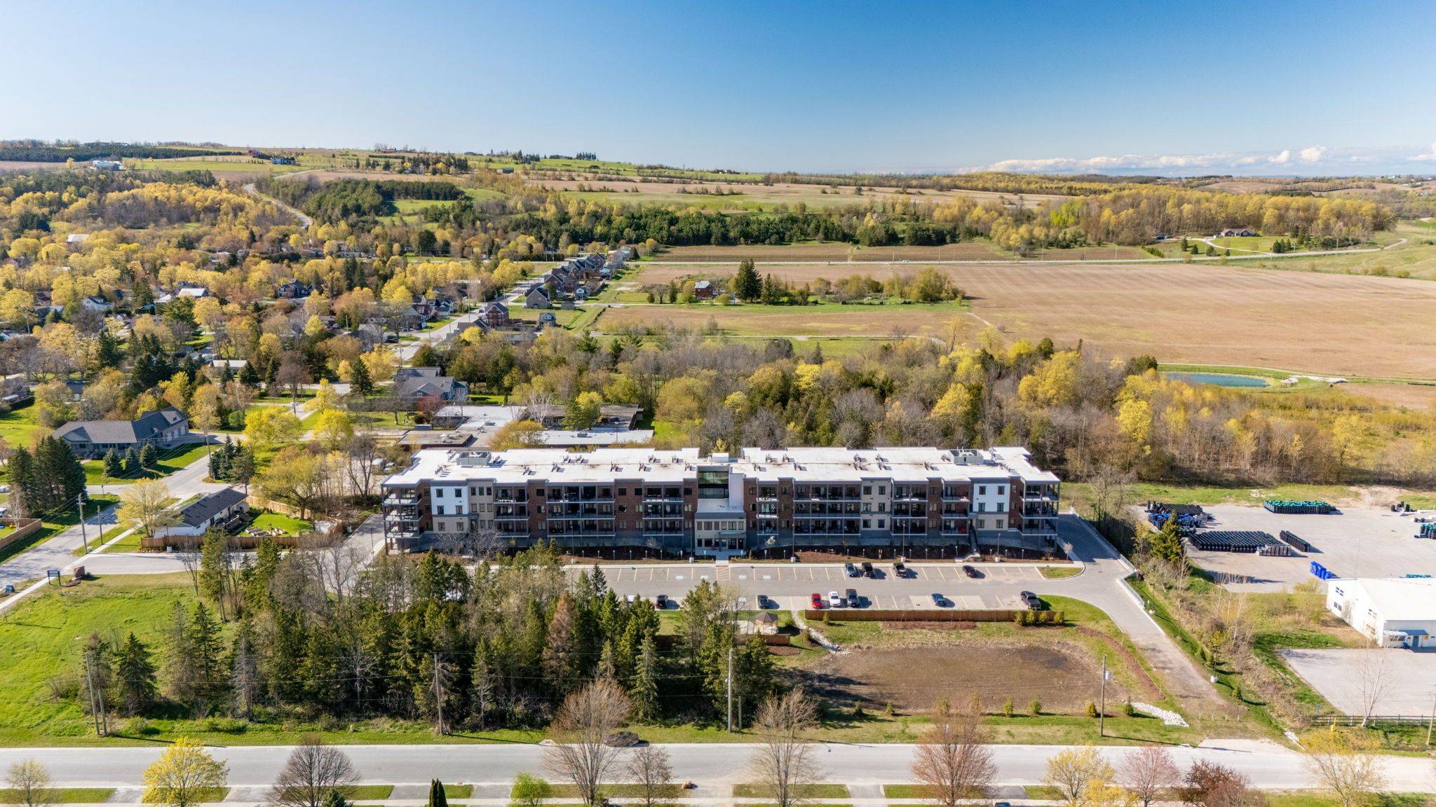 121 Mary ST #416, Clearview, ON L0M 1G0