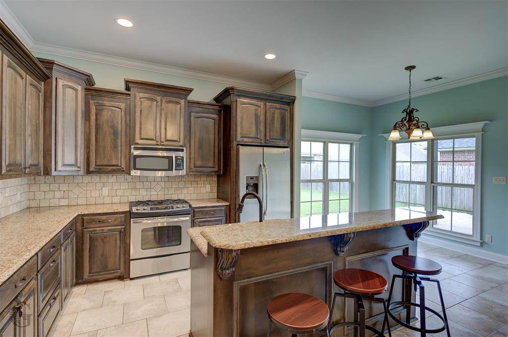 605 Canoe Trail, Bossier City, LA 71111