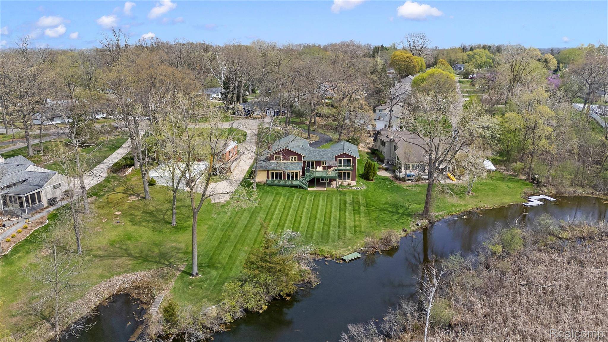 2745 Lari CT, West Bloomfield Charter Township, MI 48324