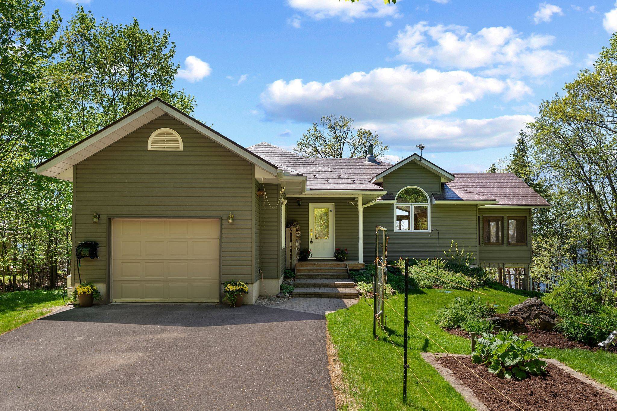 5749 Loggers WAY, Carp - Dunrobin - Huntley - Fitzroy And Area, ON K7S 3G7