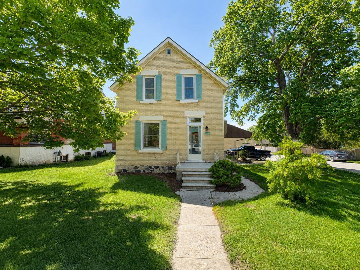 595 9th ST, Hanover, ON N4N 1M7