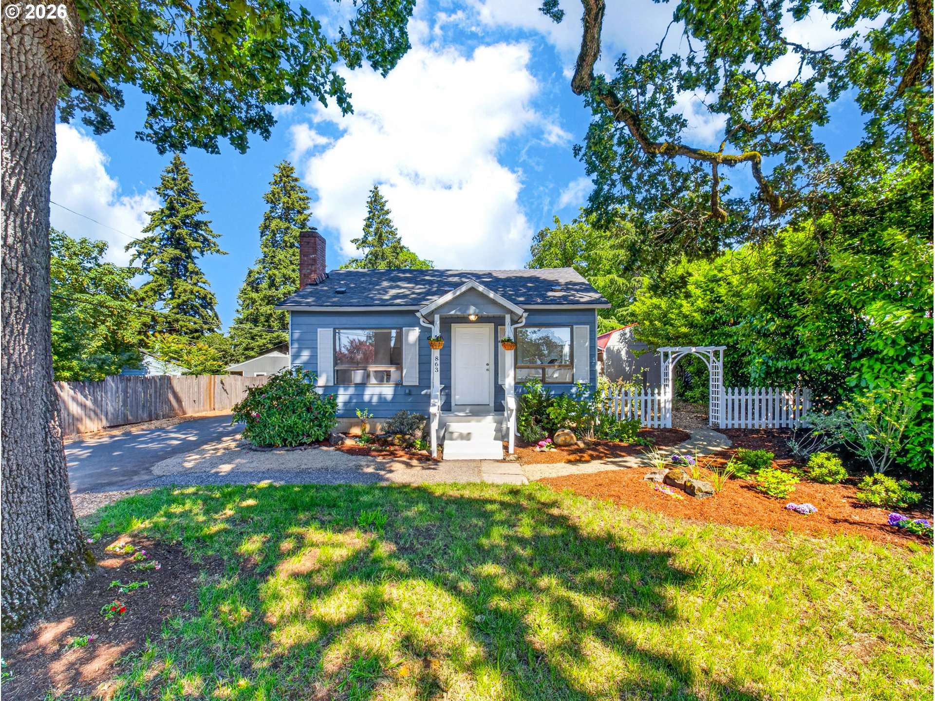 863 LINN AVE, Oregon City, OR 97045