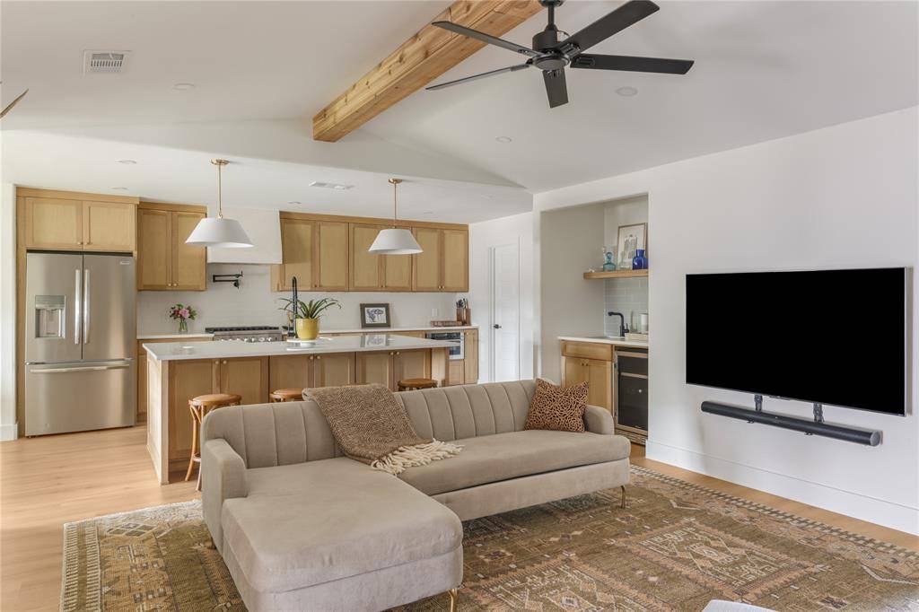 7322 Hunnicut Road, Dallas, TX 75227
