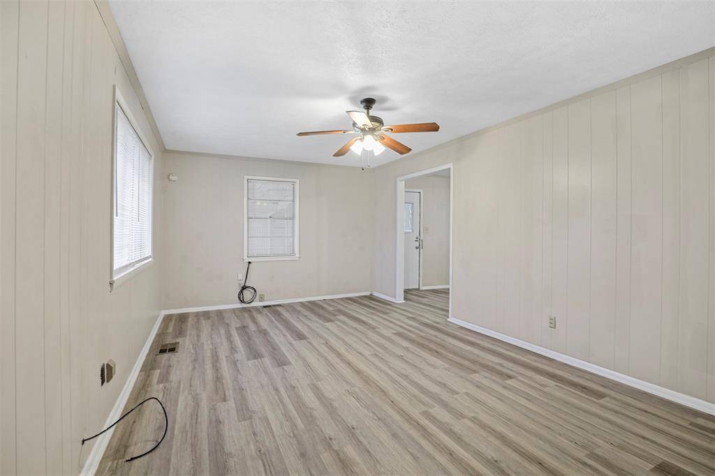 303 W Davis Street, Blue Ridge, TX 75424
