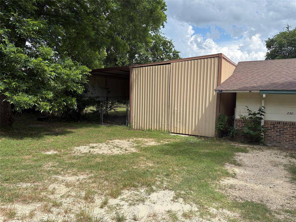 250 Bluegrass, Whitney, TX 76692