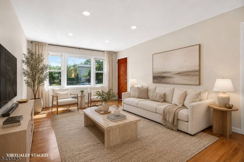 21 Troy Ct #1, Maplewood Twp., NJ 07040
