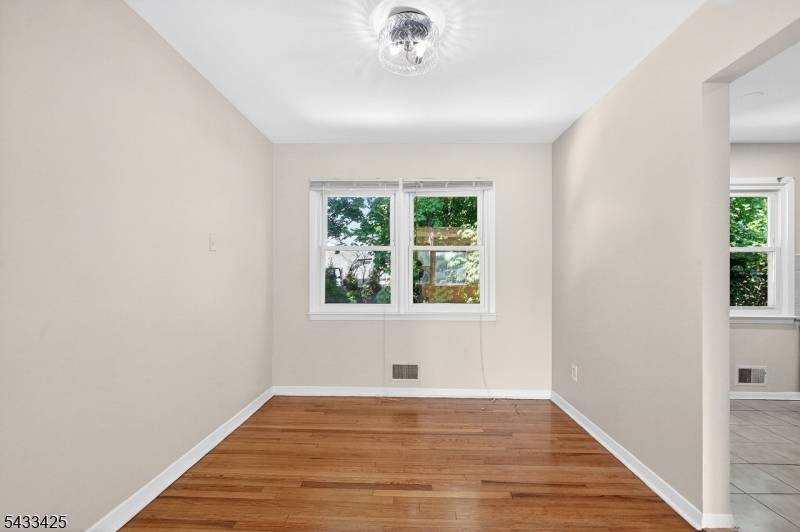 21 Troy Ct #1, Maplewood Twp., NJ 07040