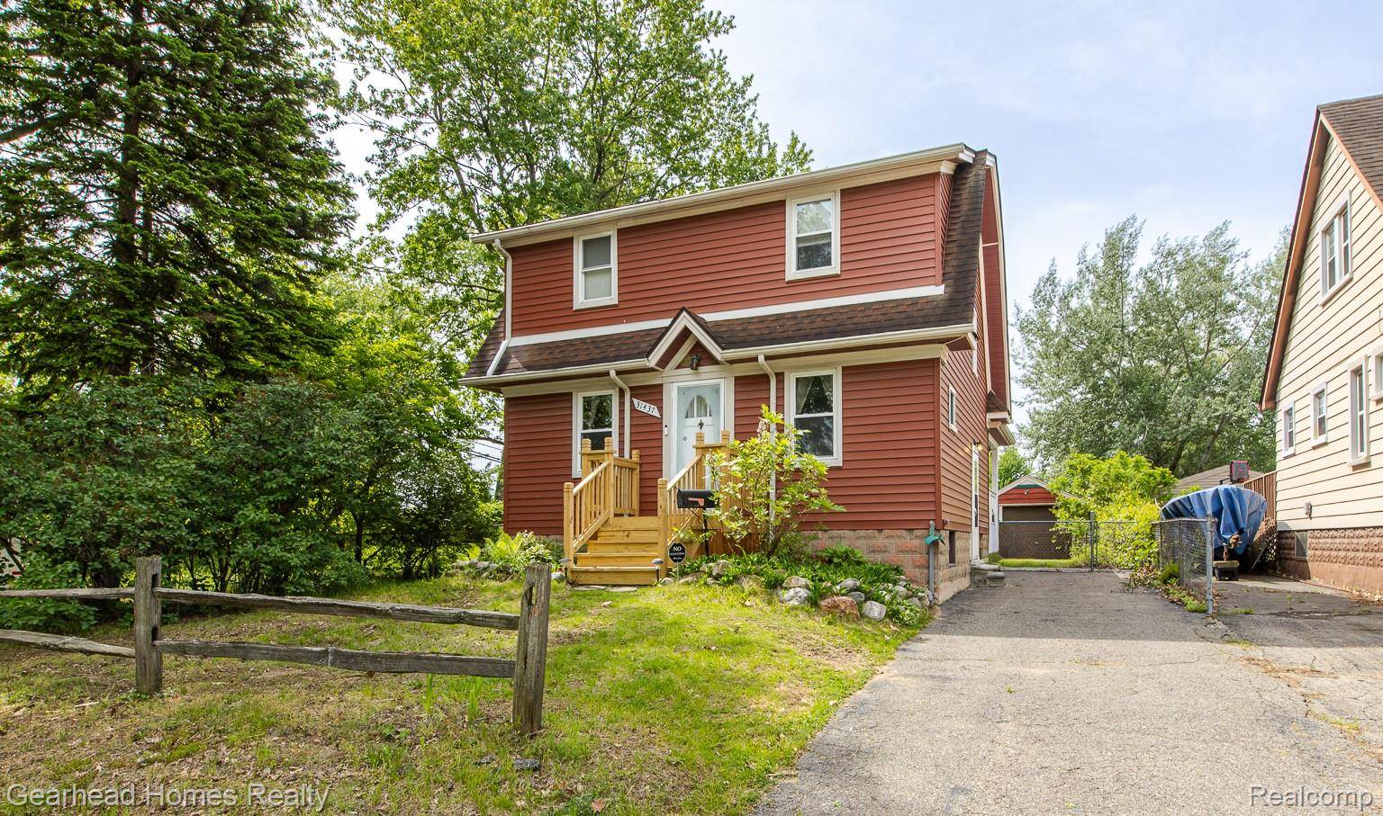 31437 Fairchild ST, Westland, MI 48186