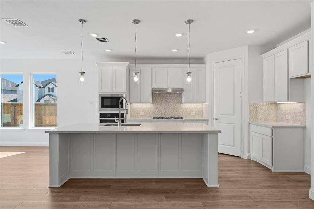 4200 Gladewater Avenue, Mckinney, TX 75071